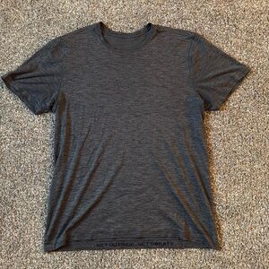 Men’s Lululemon Shirt XL